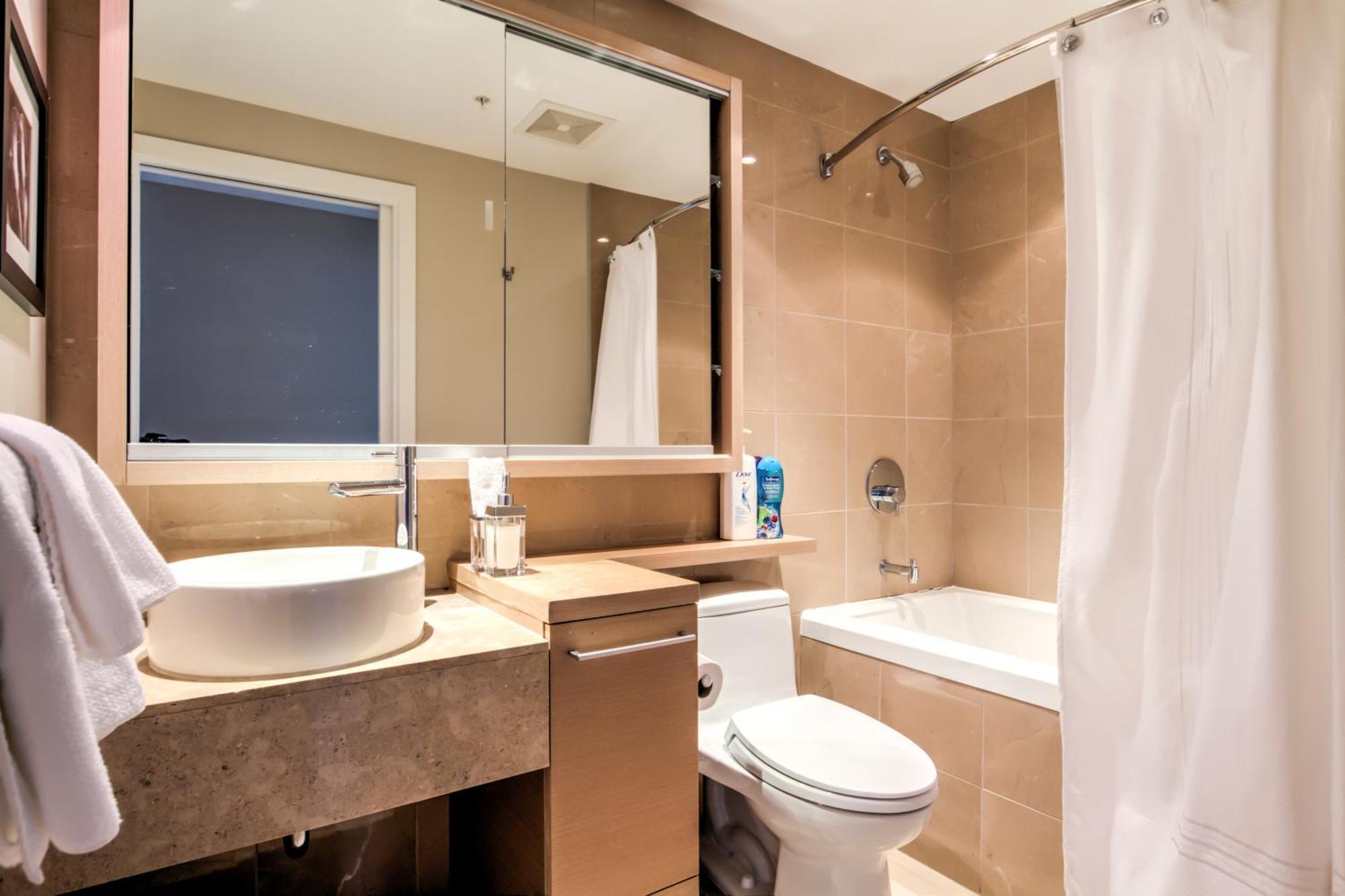 Habitas Apartment Vancouver Bagian luar foto