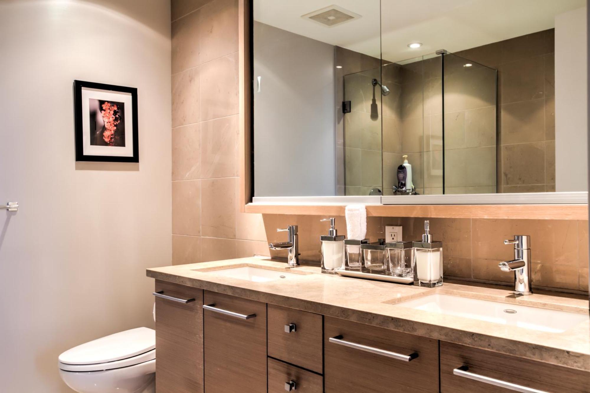 Habitas Apartment Vancouver Bagian luar foto