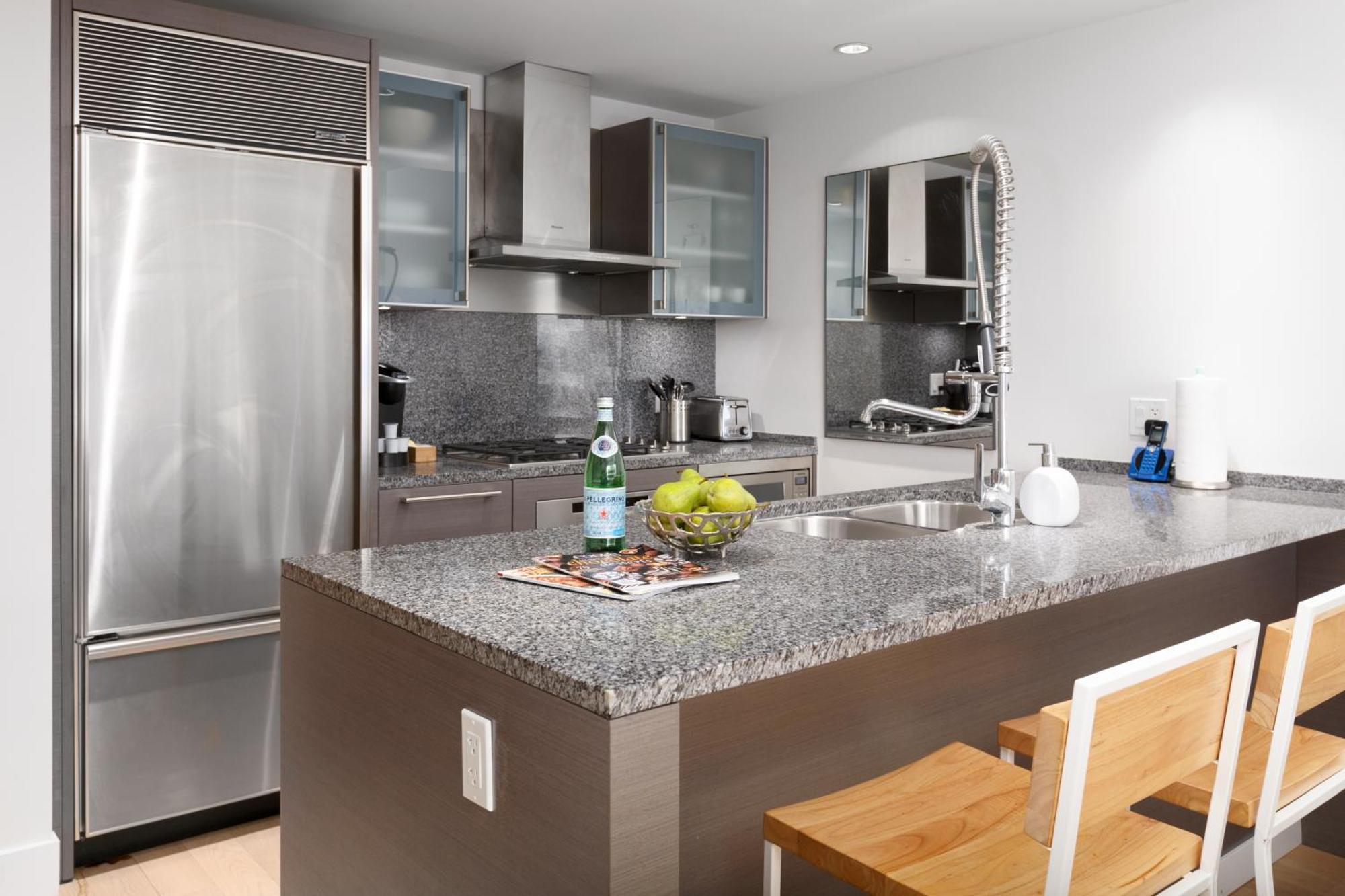 Habitas Apartment Vancouver Bagian luar foto
