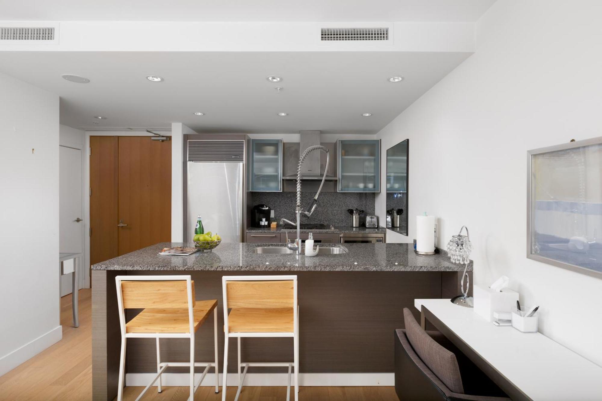 Habitas Apartment Vancouver Bagian luar foto